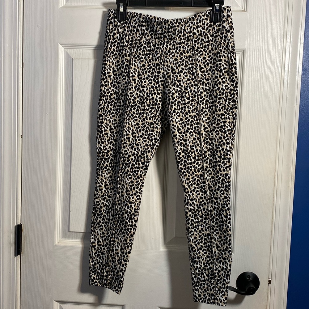 Old Navy Animal Print Stretch Capri Medium